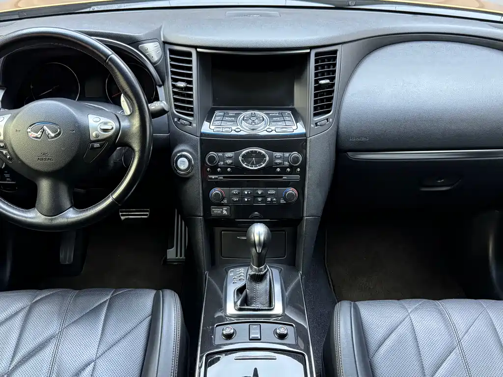 Infiniti FX 2010 FX35