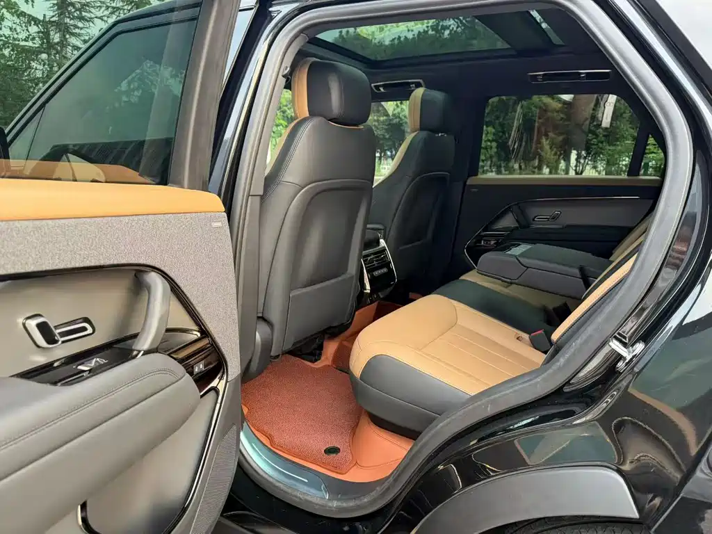 Land Rover Sport — миниатюра 6