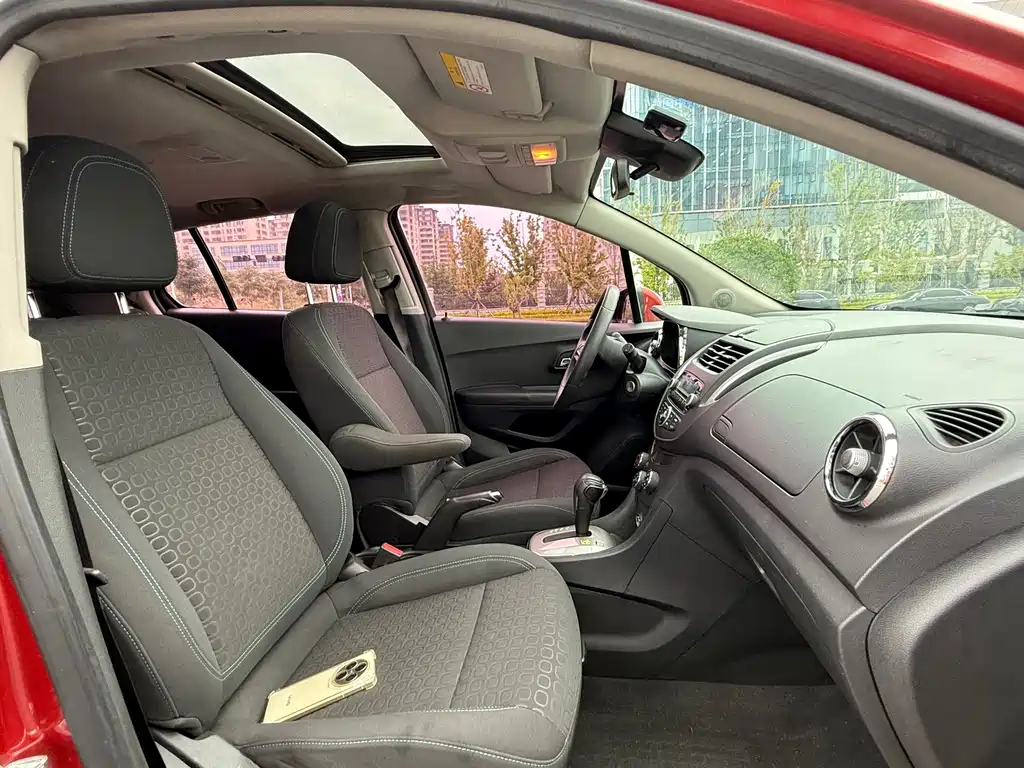 Chevrolet Trax — миниатюра 16