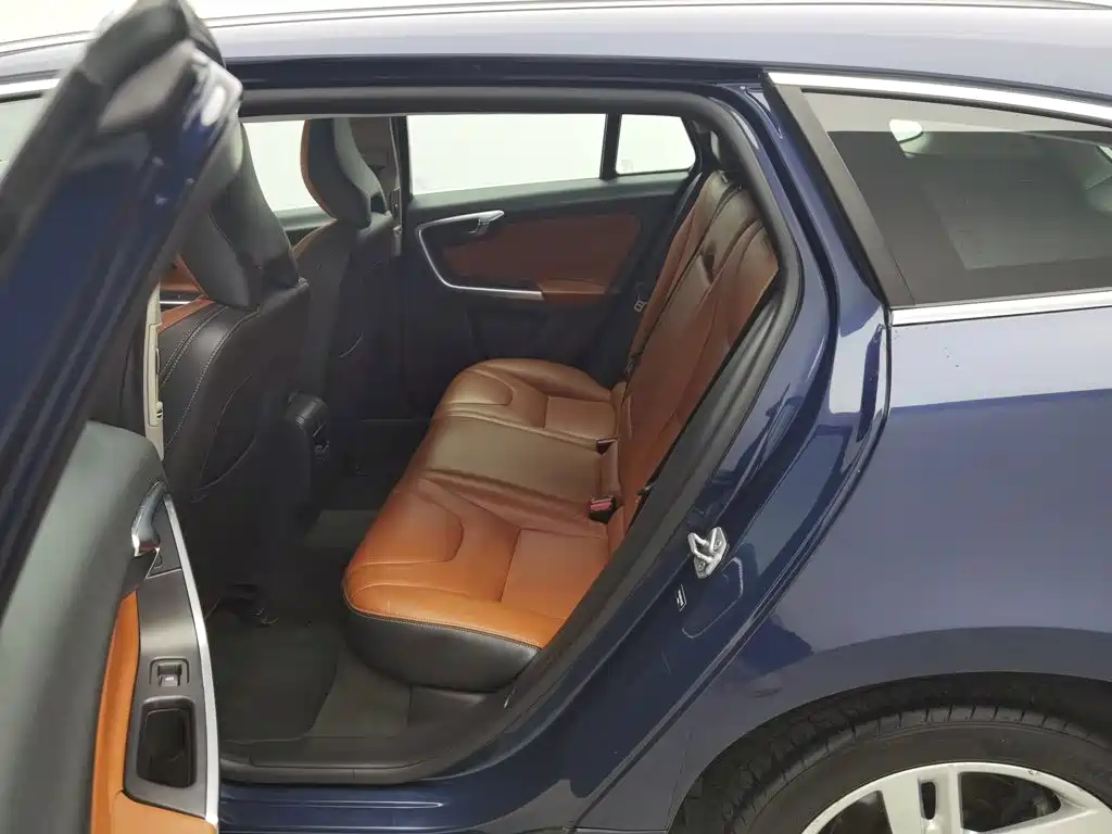 Volvo V60 — миниатюра 15