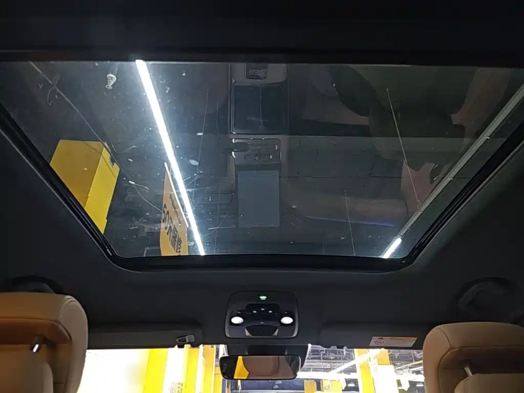 NIO ES6 — миниатюра 18
