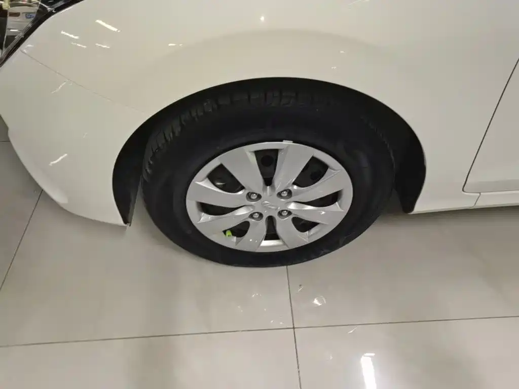 Hyundai Verna — миниатюра 23