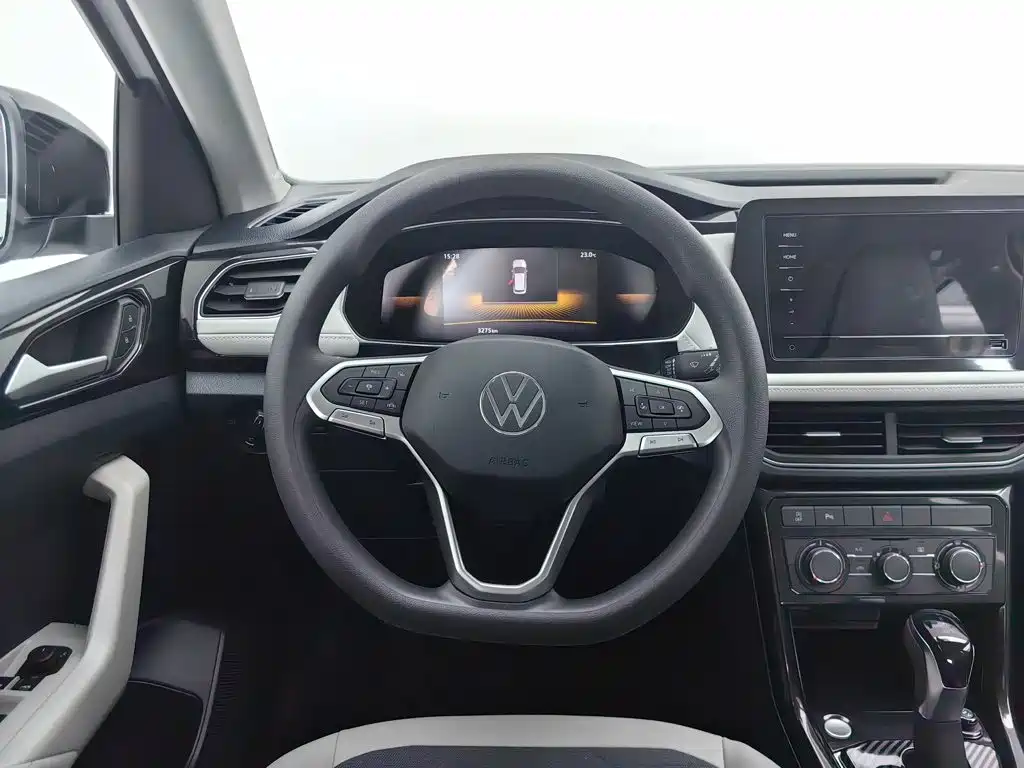 Volkswagen Tharu — миниатюра 11