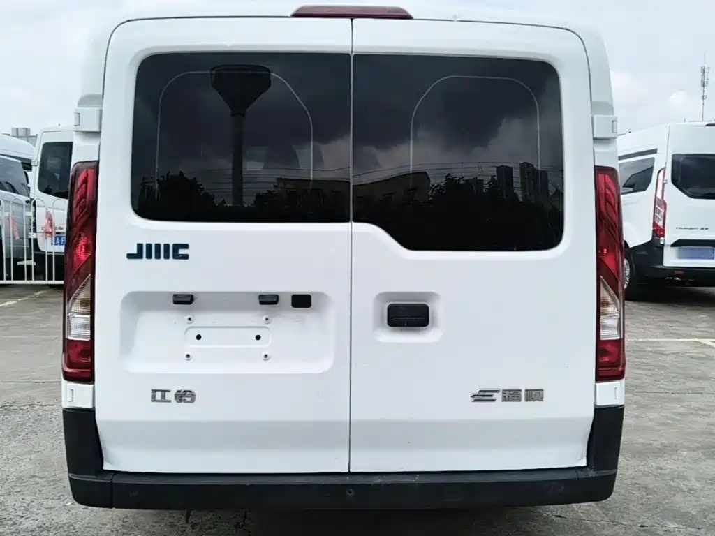 JMC E-Fushun — миниатюра 6