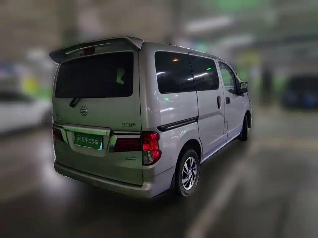 Nissan NV200 — миниатюра 4