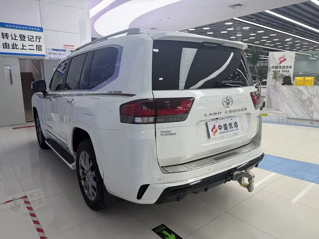 Toyota Land Cruiser — миниатюра 4