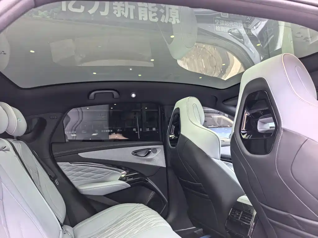 BYD Seal — миниатюра 7