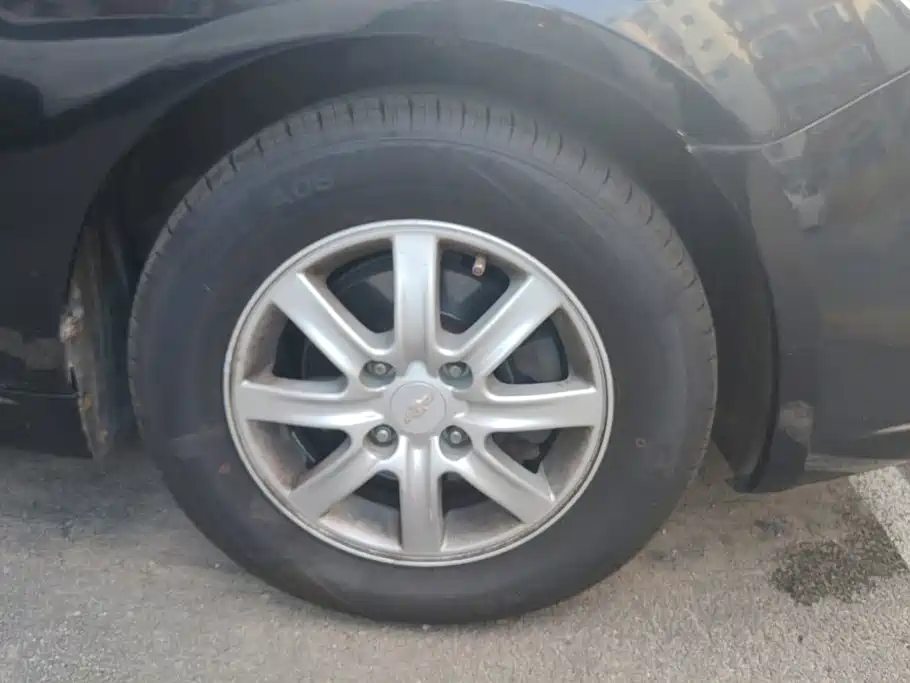 Chevrolet Epica — миниатюра 6