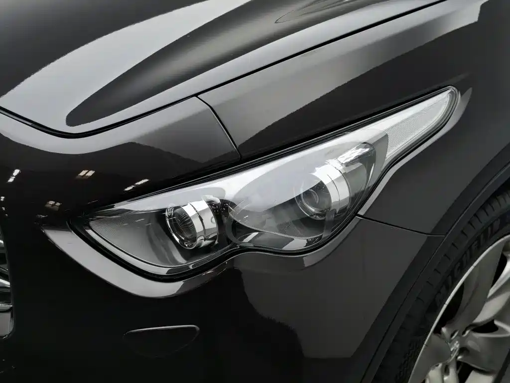 Infiniti FX — миниатюра 7
