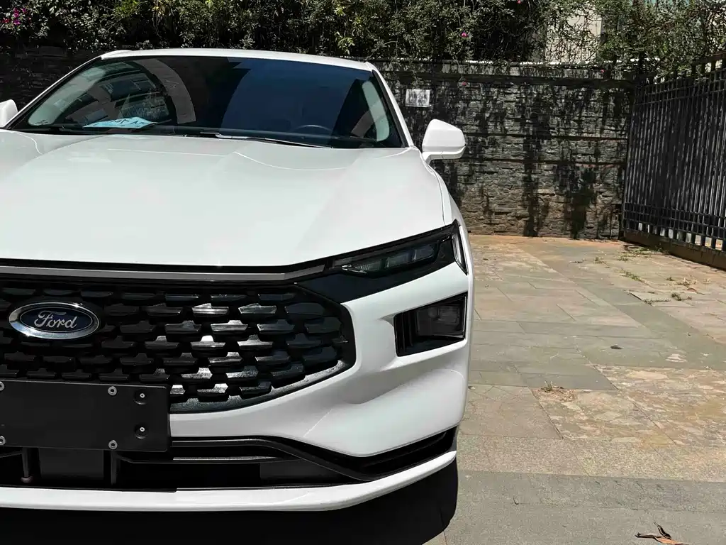 Ford Mondeo — миниатюра 17