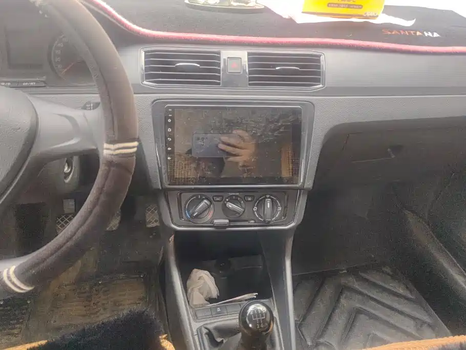 Volkswagen Santana — миниатюра 13