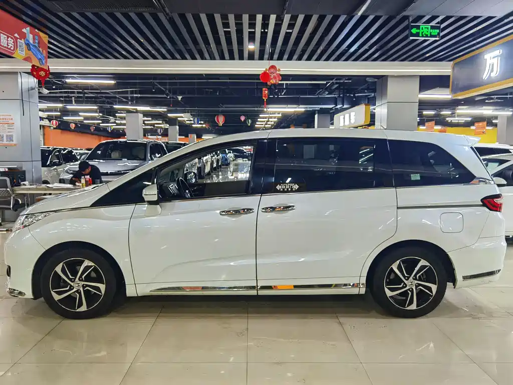 Honda Odyssey 2017 2.4L Luxury