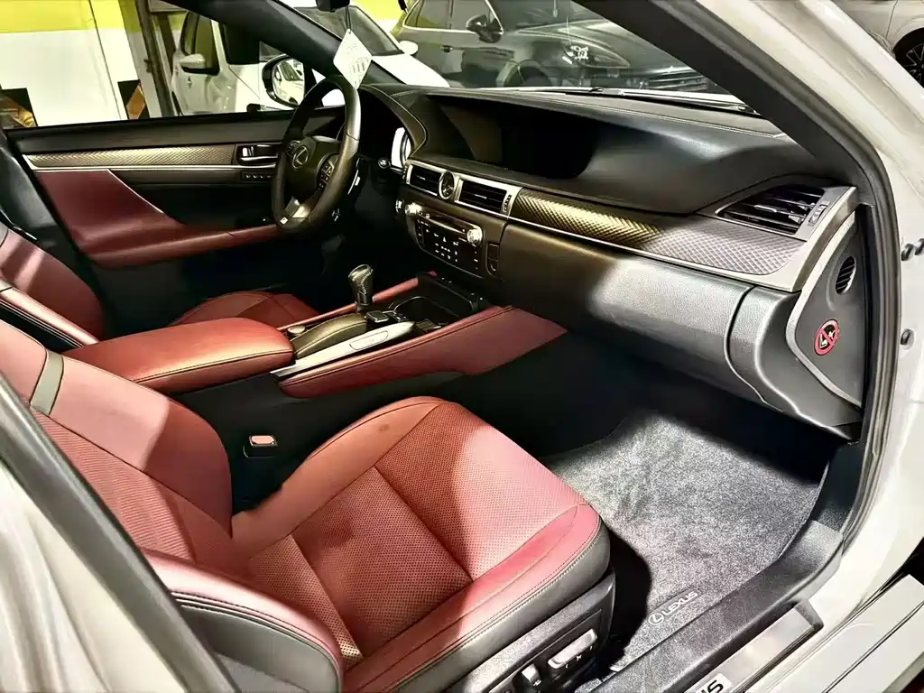 Lexus GS — миниатюра 6