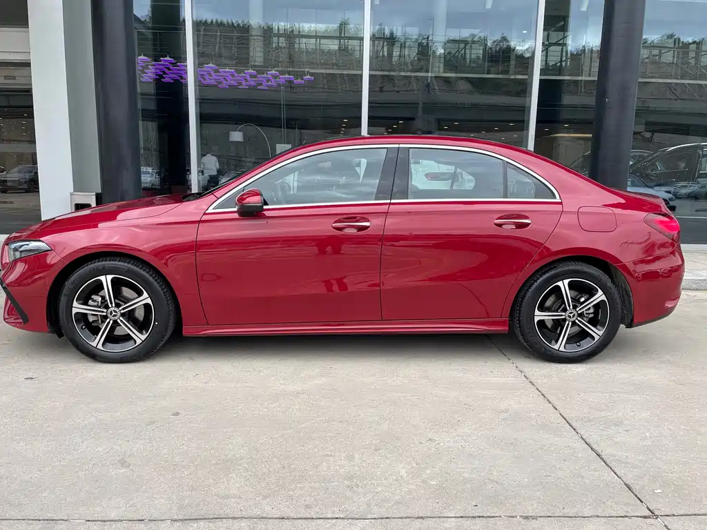 MERCEDES-BENZ A CLASS