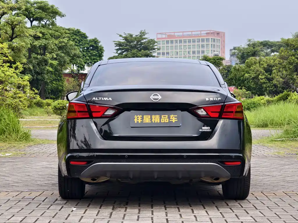 Nissan Teana — миниатюра 12