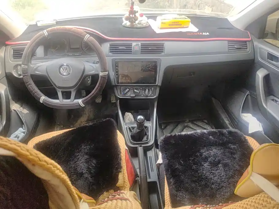 Volkswagen Santana — миниатюра 12