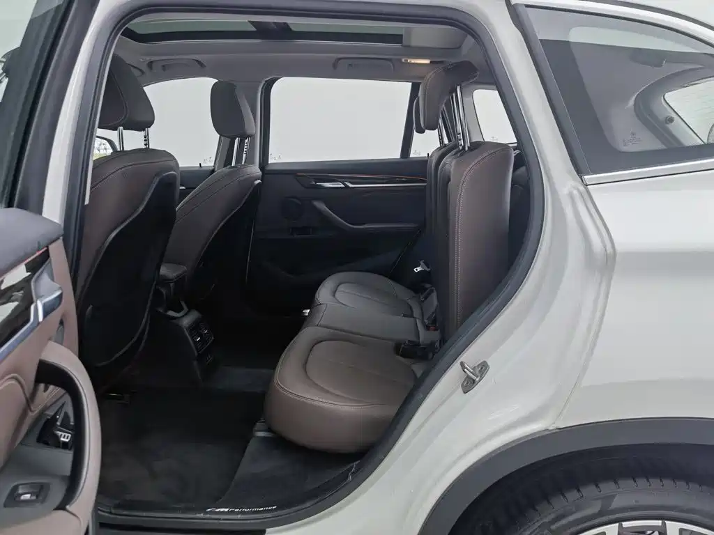 BMW X1 — миниатюра 15