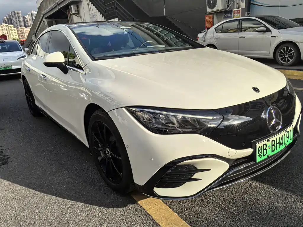 Mercedes-Benz EQE 2022 350