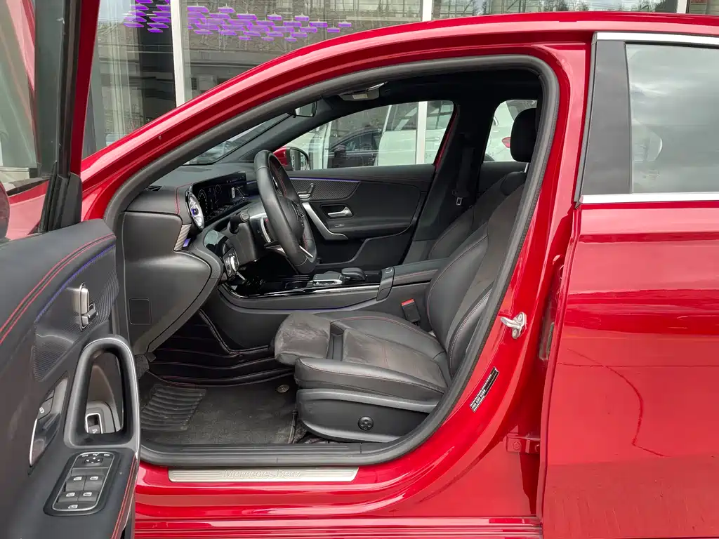 MERCEDES-BENZ A CLASS