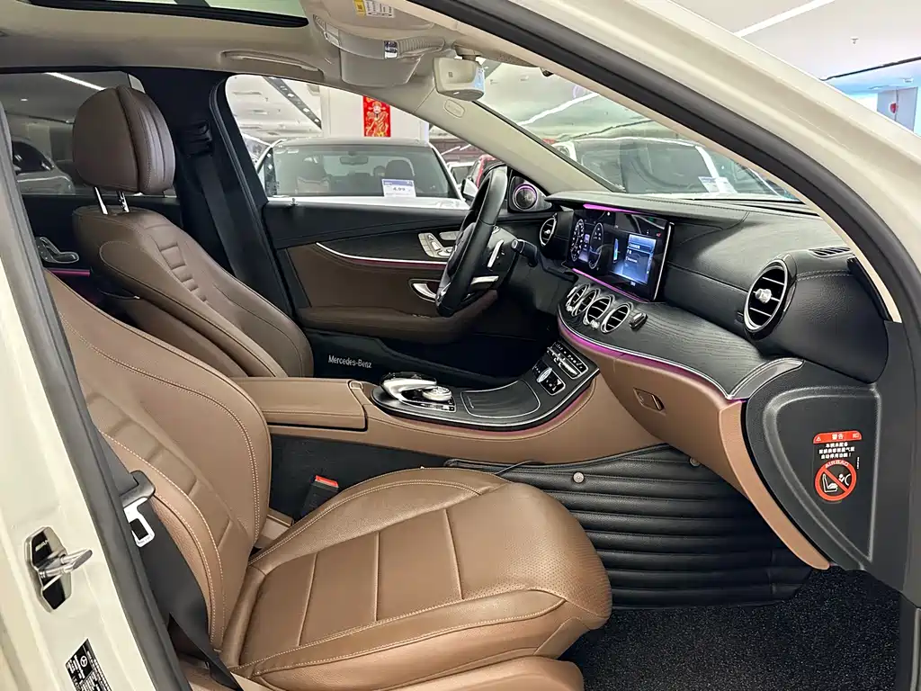 Mercedes-Benz E-Class — миниатюра 12
