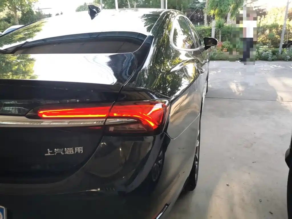 Buick LaCrosse — миниатюра 8