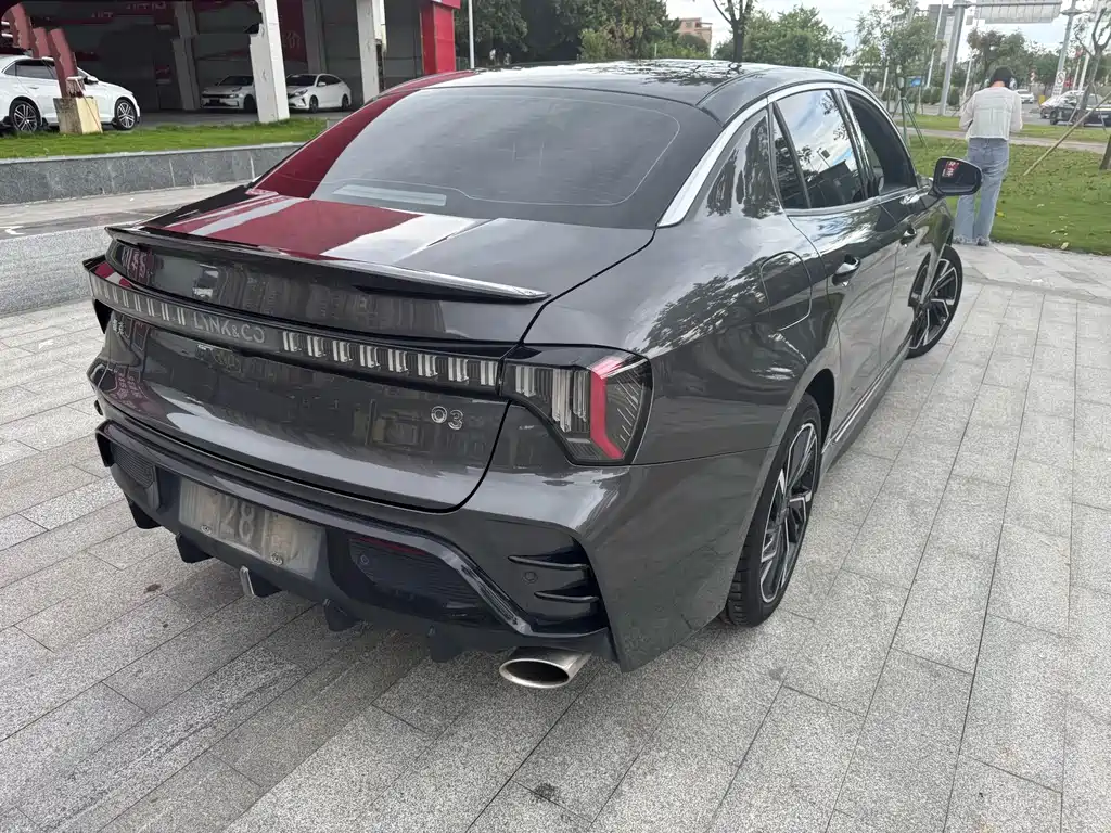 Lynk & Co 03 — миниатюра 4