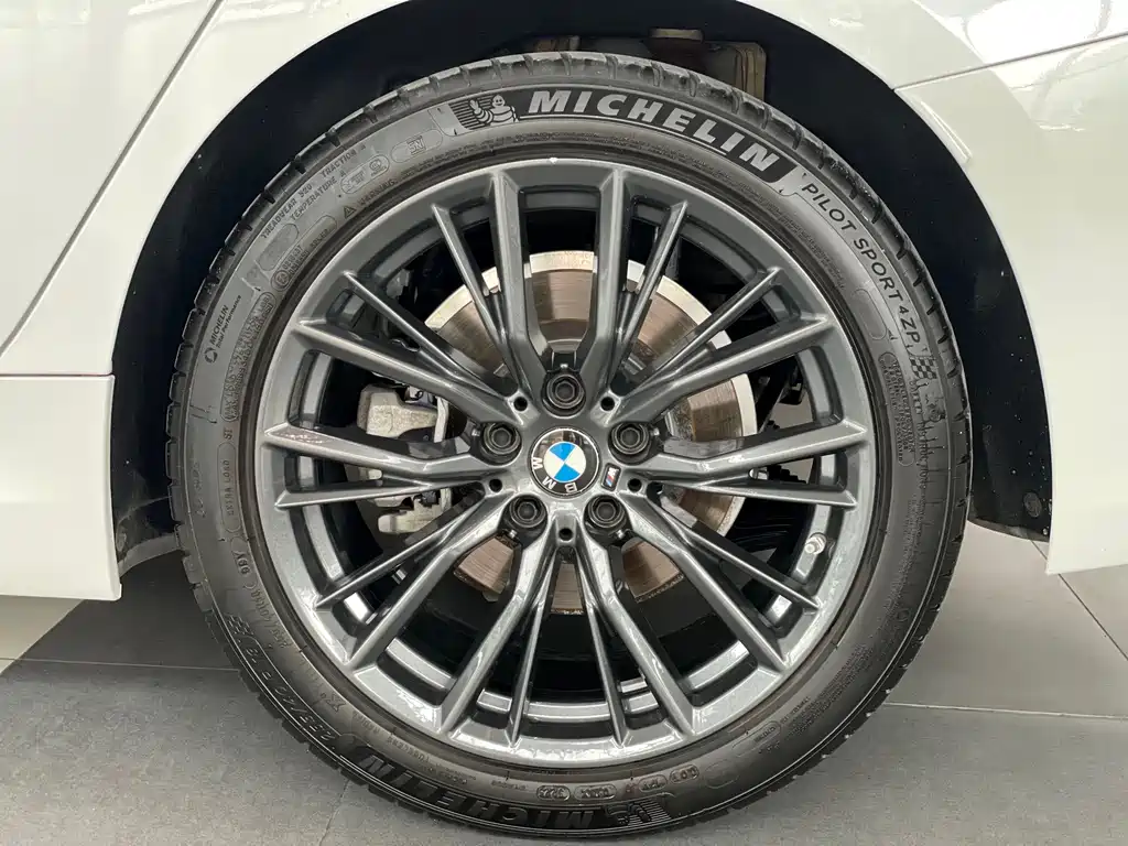 BMW 3 Series — миниатюра 30