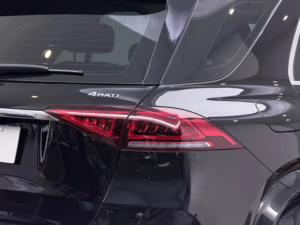 Mercedes-Benz GLE (Import) — миниатюра 45