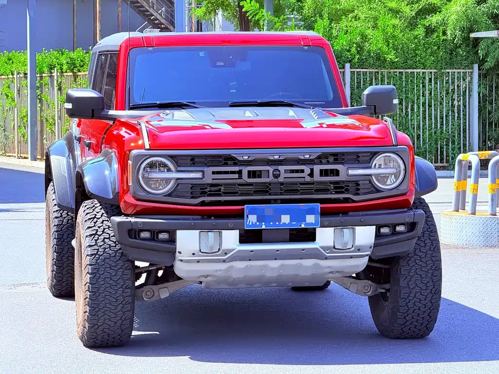 Ford Bronco (Import) — миниатюра 2