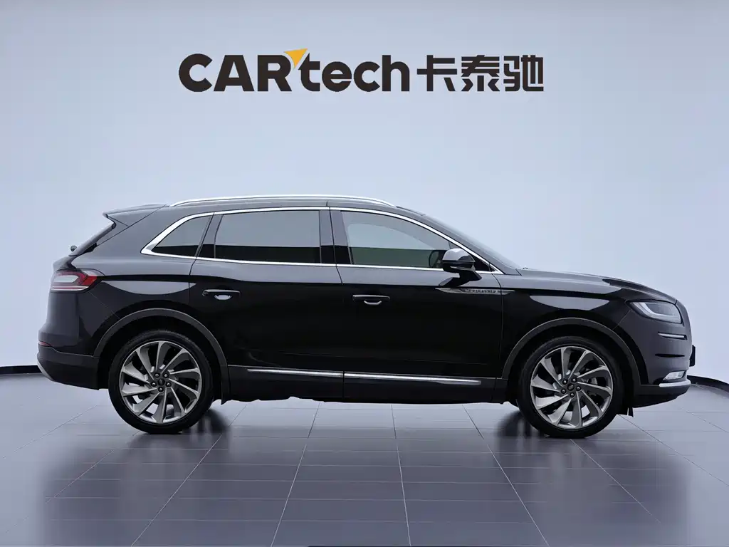 Lincoln Nautilus 2021 2.7T