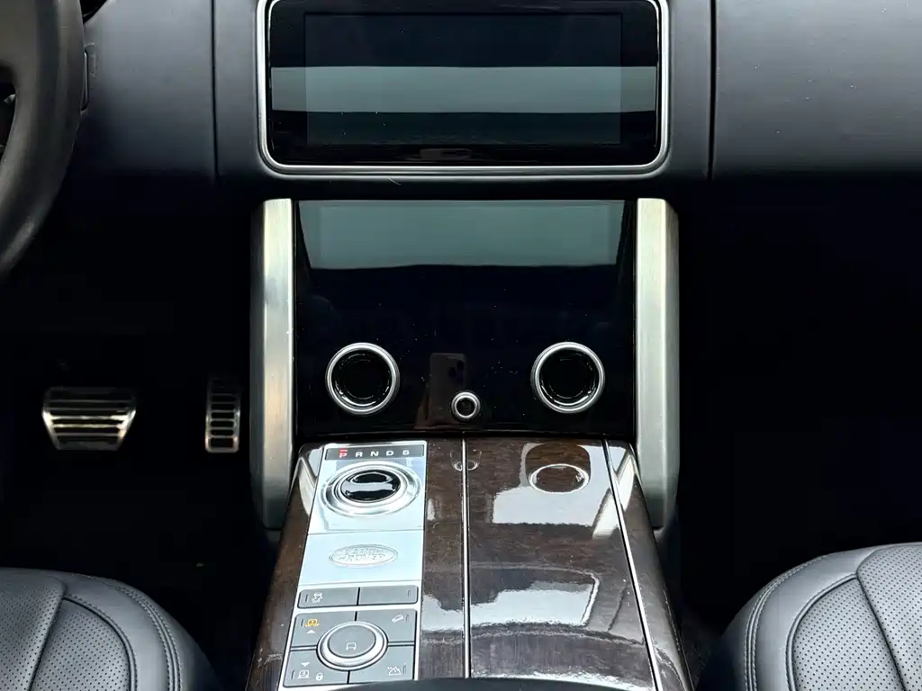 Land Rover Range Rover — миниатюра 13