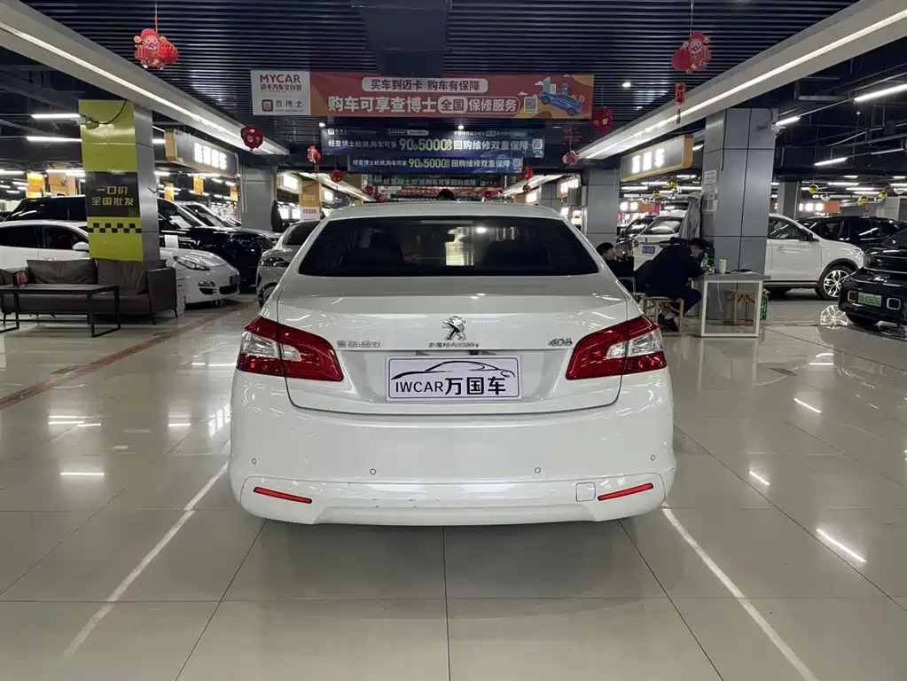 Peugeot 408 2015 1.2T AT Luxury