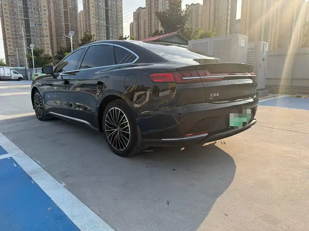 BYD Han — миниатюра 9