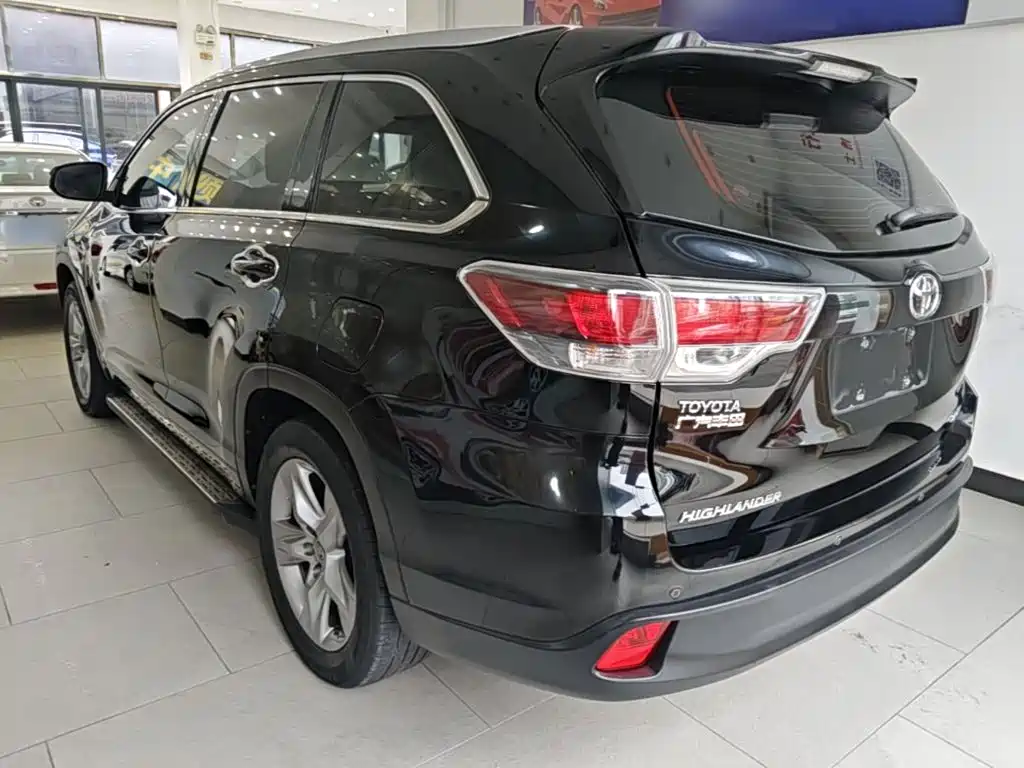 Toyota Highlander — миниатюра 5