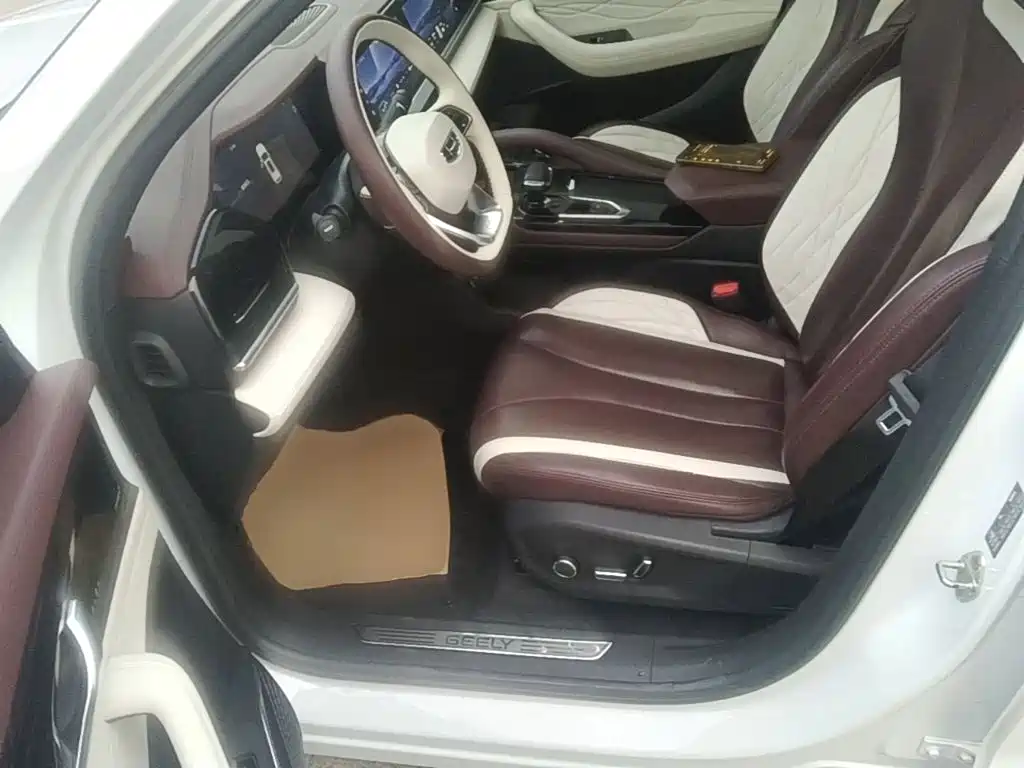 Geely Xingyue L — миниатюра 15