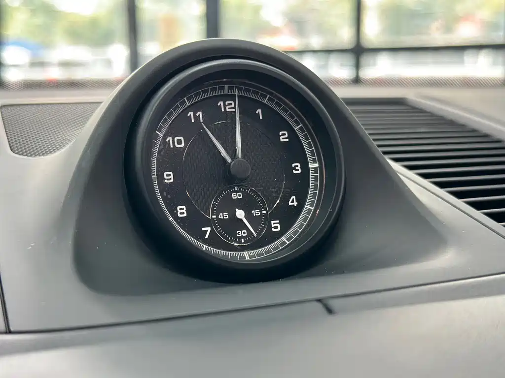 Porsche Macan — миниатюра 37