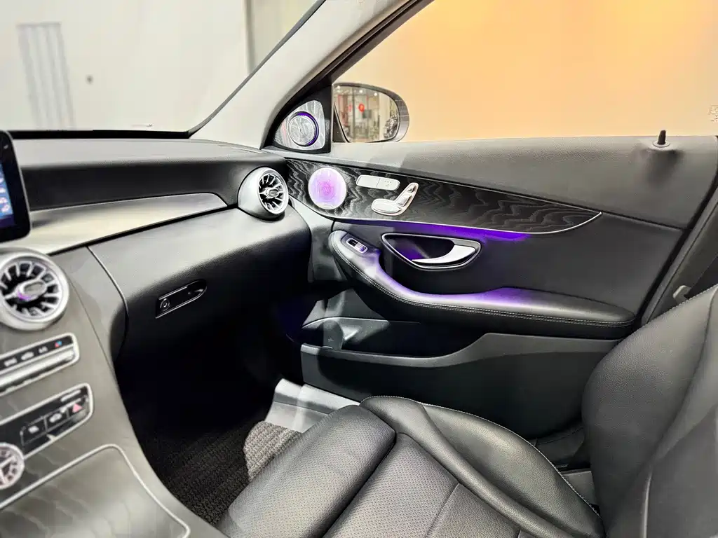 Mercedes-Benz C-Class (Import) — миниатюра 17