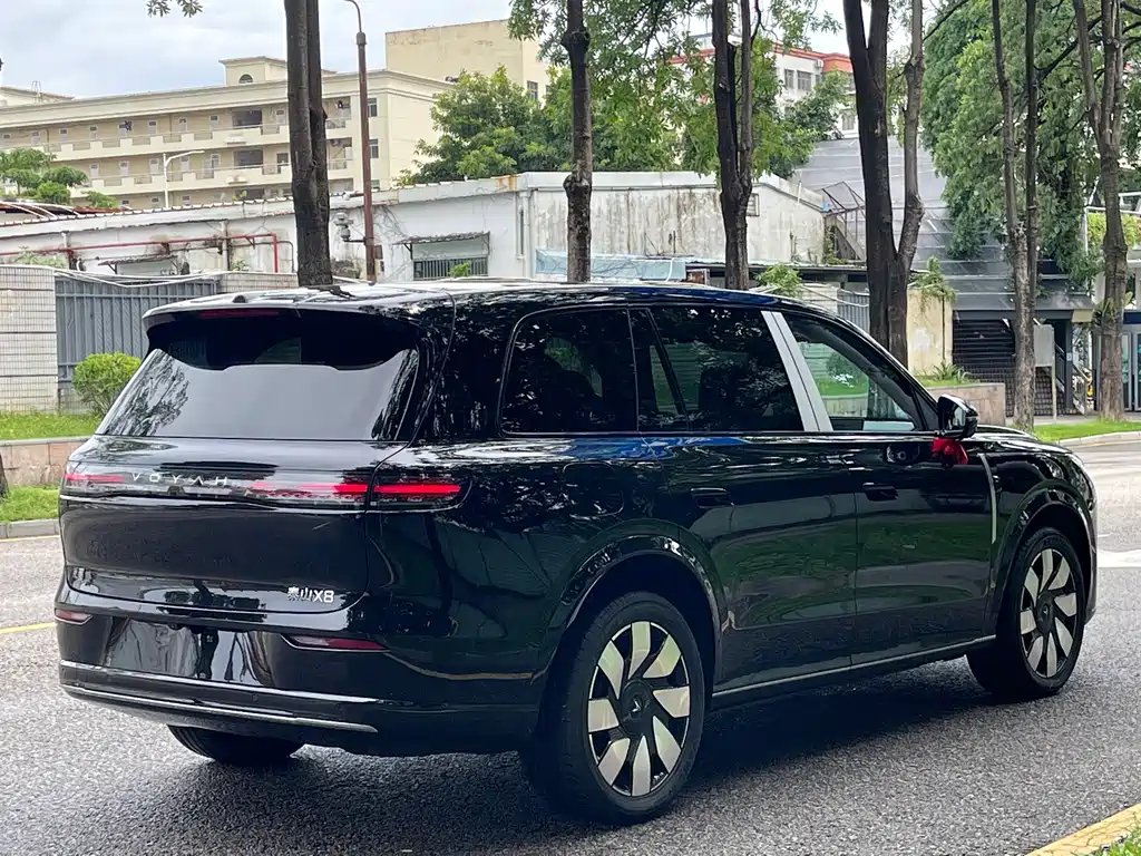 VOYAH Taishan X8 — миниатюра 14