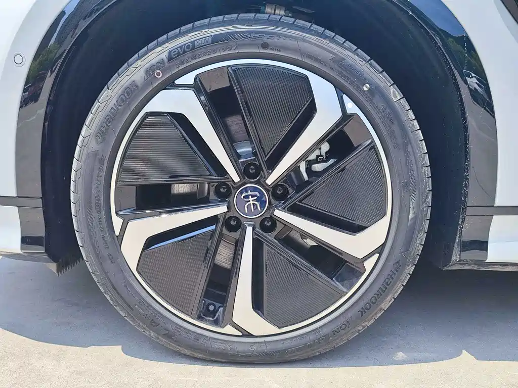 BYD L EV — миниатюра 16
