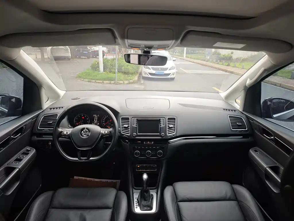 Volkswagen Sharan — миниатюра 7