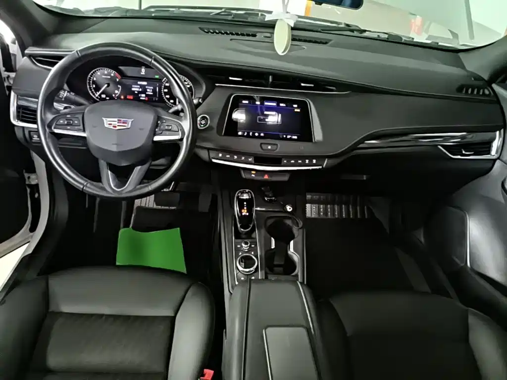 Cadillac XT4 — миниатюра 10