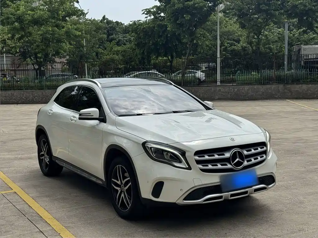 Mercedes-Benz GLA — миниатюра 9