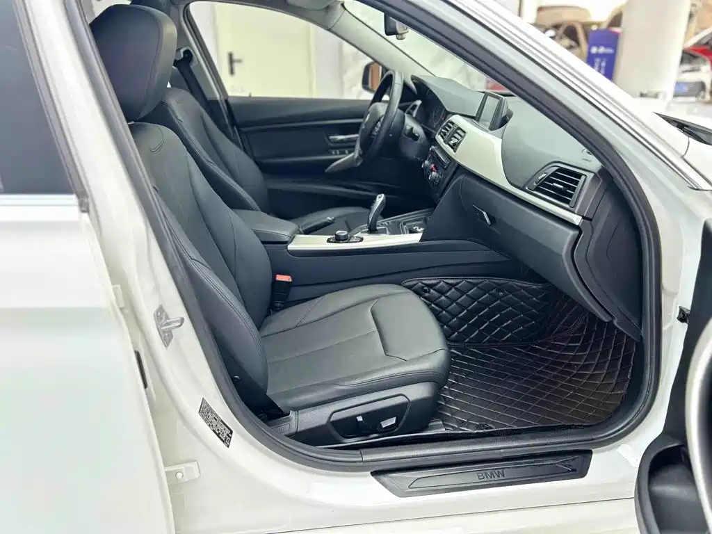 BMW 3 Series — миниатюра 21