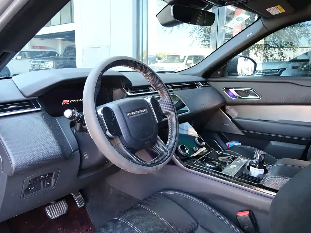 Land Rover Velar — миниатюра 5