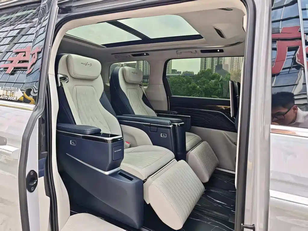 MAXUS Dajia 9 — миниатюра 9