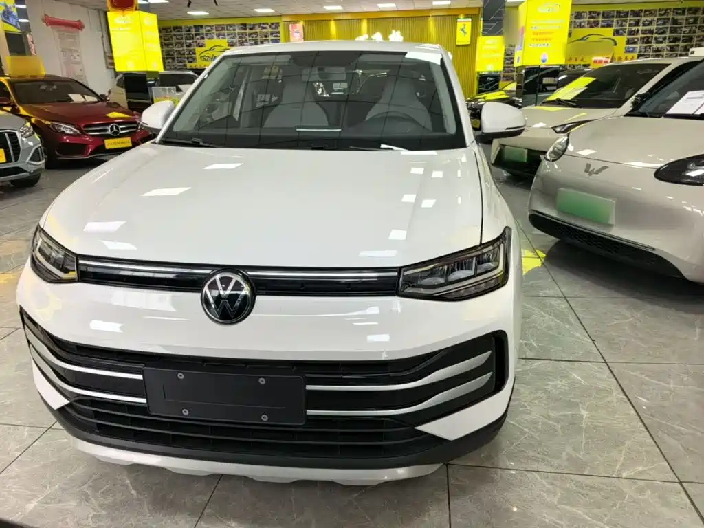 Volkswagen Tharu — миниатюра 3