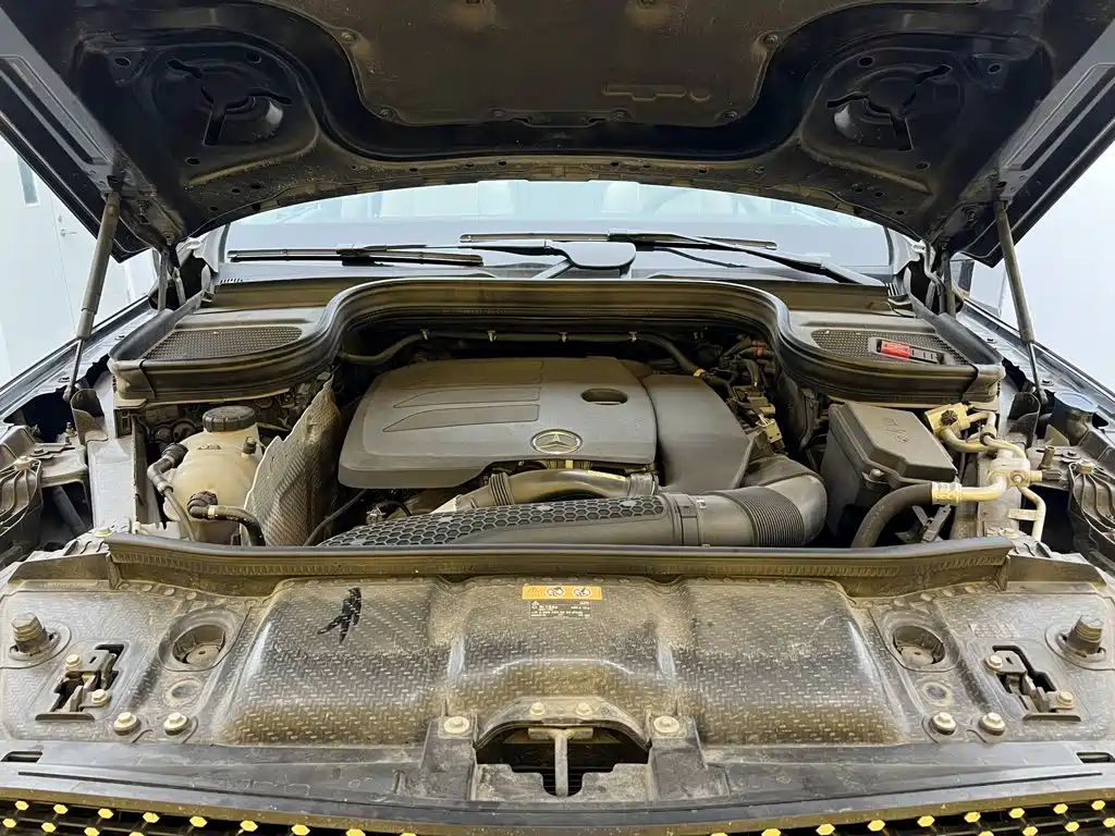 Mercedes-Benz GLE (Import) — миниатюра 10