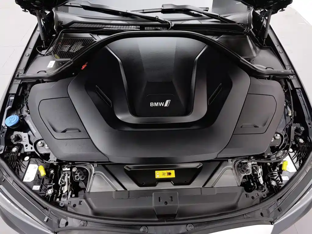 BMW i3 2022 eDrive 35 L