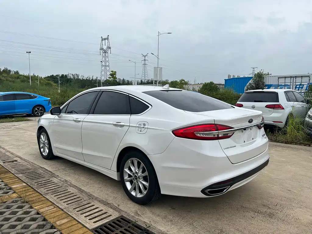 Ford Mondeo — миниатюра 4