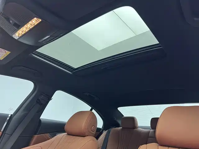 Mercedes-Benz CLS — миниатюра 14